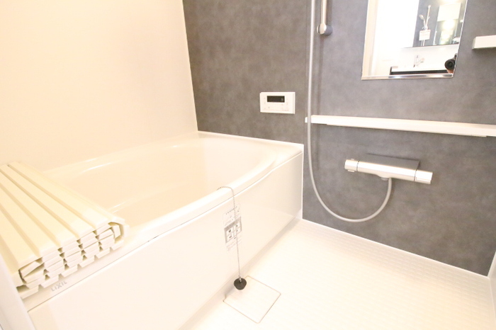 バス・シャワールーム　103 バス