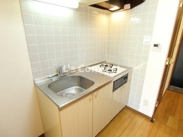 キッチン　２口ガスコンロのシステムキッチン。