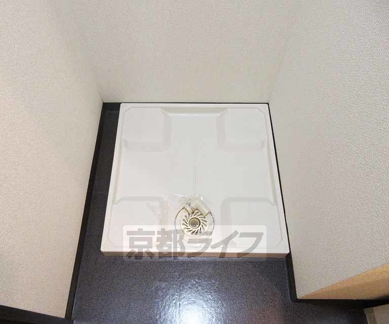 その他設備　室内に設置できる洗濯機置き場です・