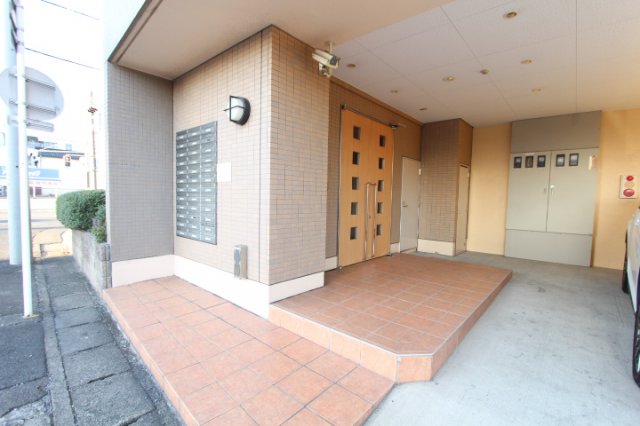 エントランス　建物の内部です