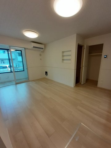 居室・リビング　使いやすい居間です