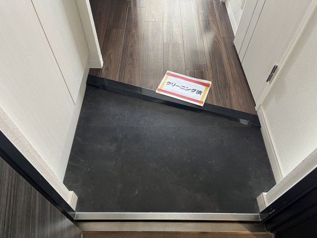 玄関　プレサンス鶴舞公園ウィズ