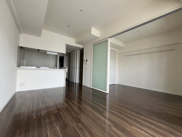 居室・リビング　プレサンス鶴舞公園ウィズ