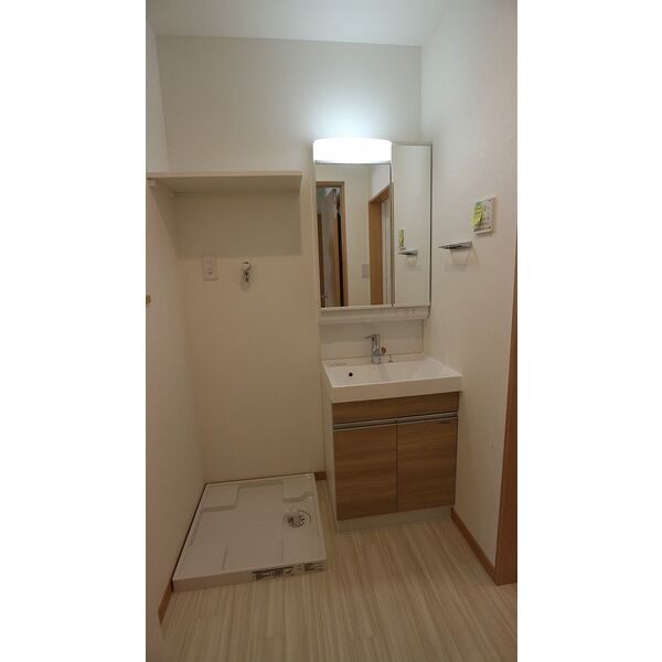 洗面設備　独立洗面化粧台付き☆