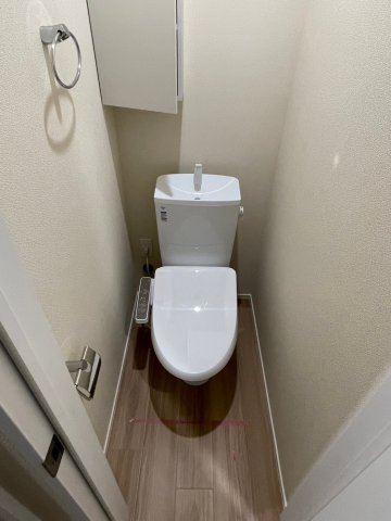 トイレ　★温水洗浄便座★