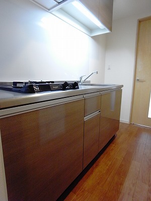 キッチン　コンパクトなキッチンで掃除もラクラク