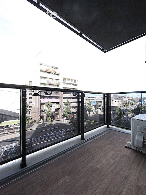 バルコニー　バルコニー