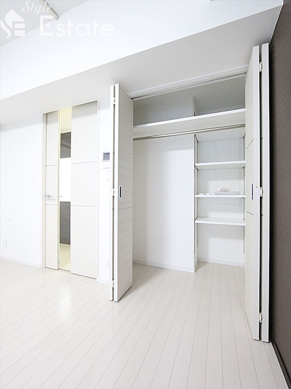 収納　クローゼット