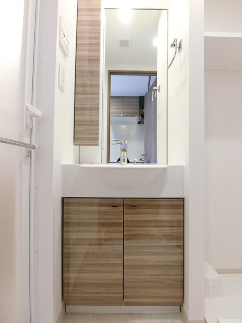 洗面設備　忙しい朝には欠かせない洗面所です