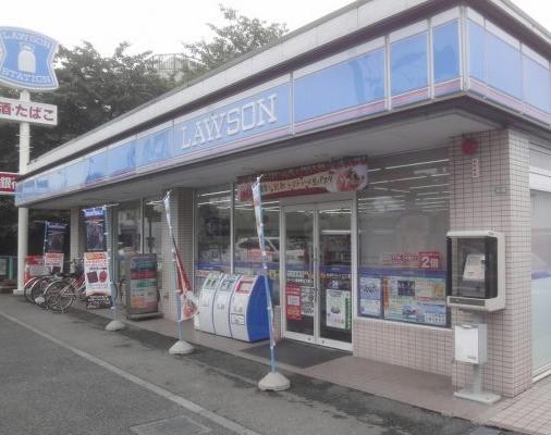 コンビニ　ローソンさいたま辻五丁目店（コンビニ）まで596m