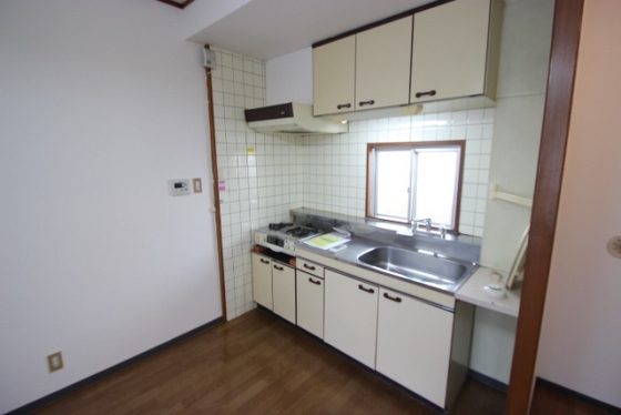 キッチン　※別部屋の写真です