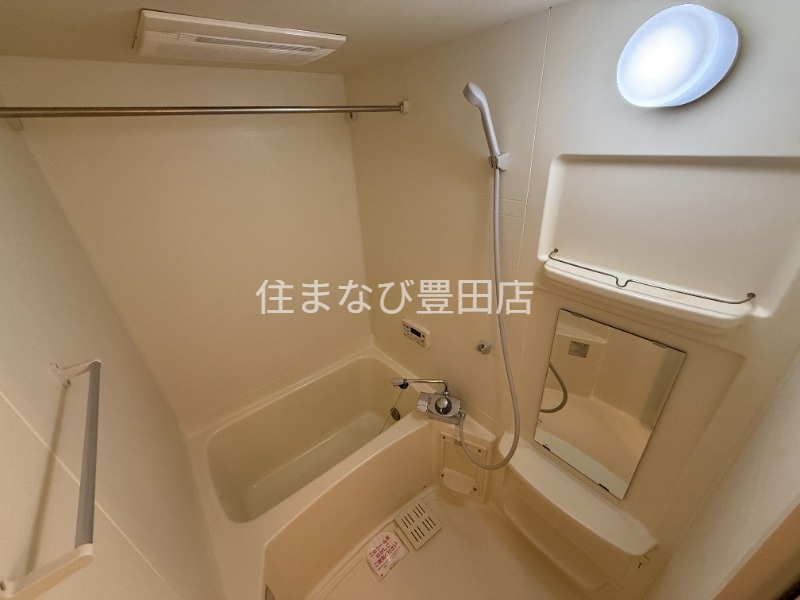 バス・シャワールーム　同型別部屋写真