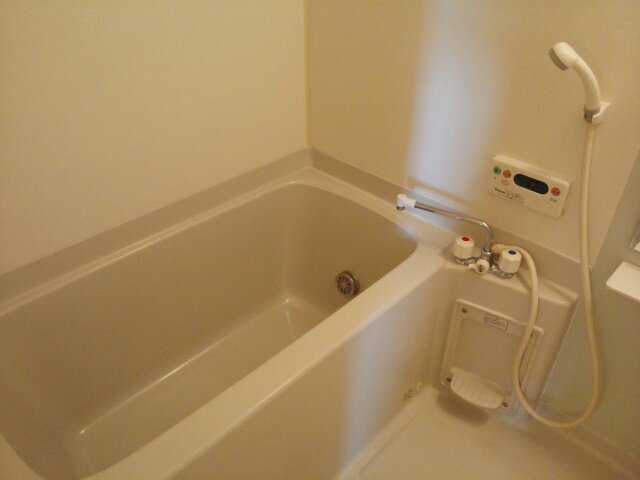 バス・シャワールーム　きれいなお風呂です