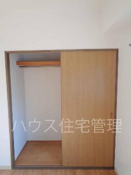 収納　クローゼット