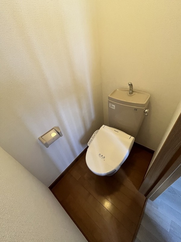 トイレ　別部屋参考