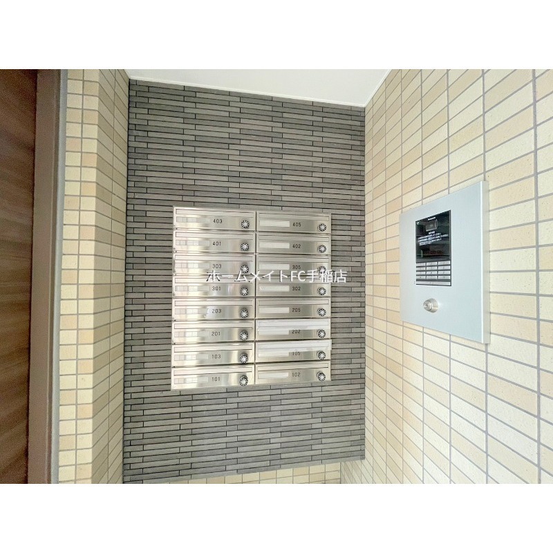 エントランス　メールボックス付きです！