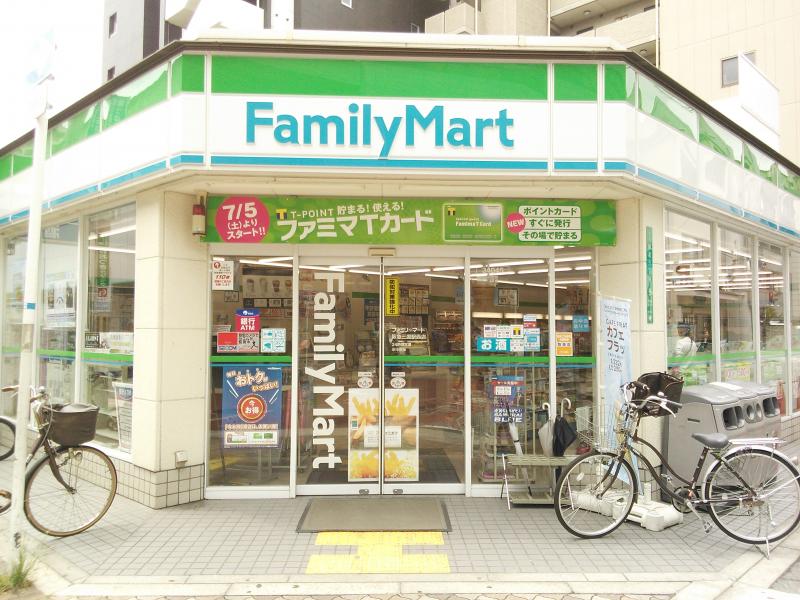 コンビニ　ファミリーマート 阪急三国駅西店（コンビニ）まで554m