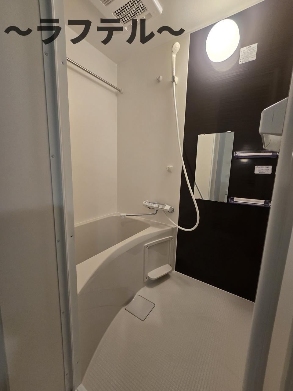 バス・シャワールーム　同メーカー施工　別部屋イメージ写真