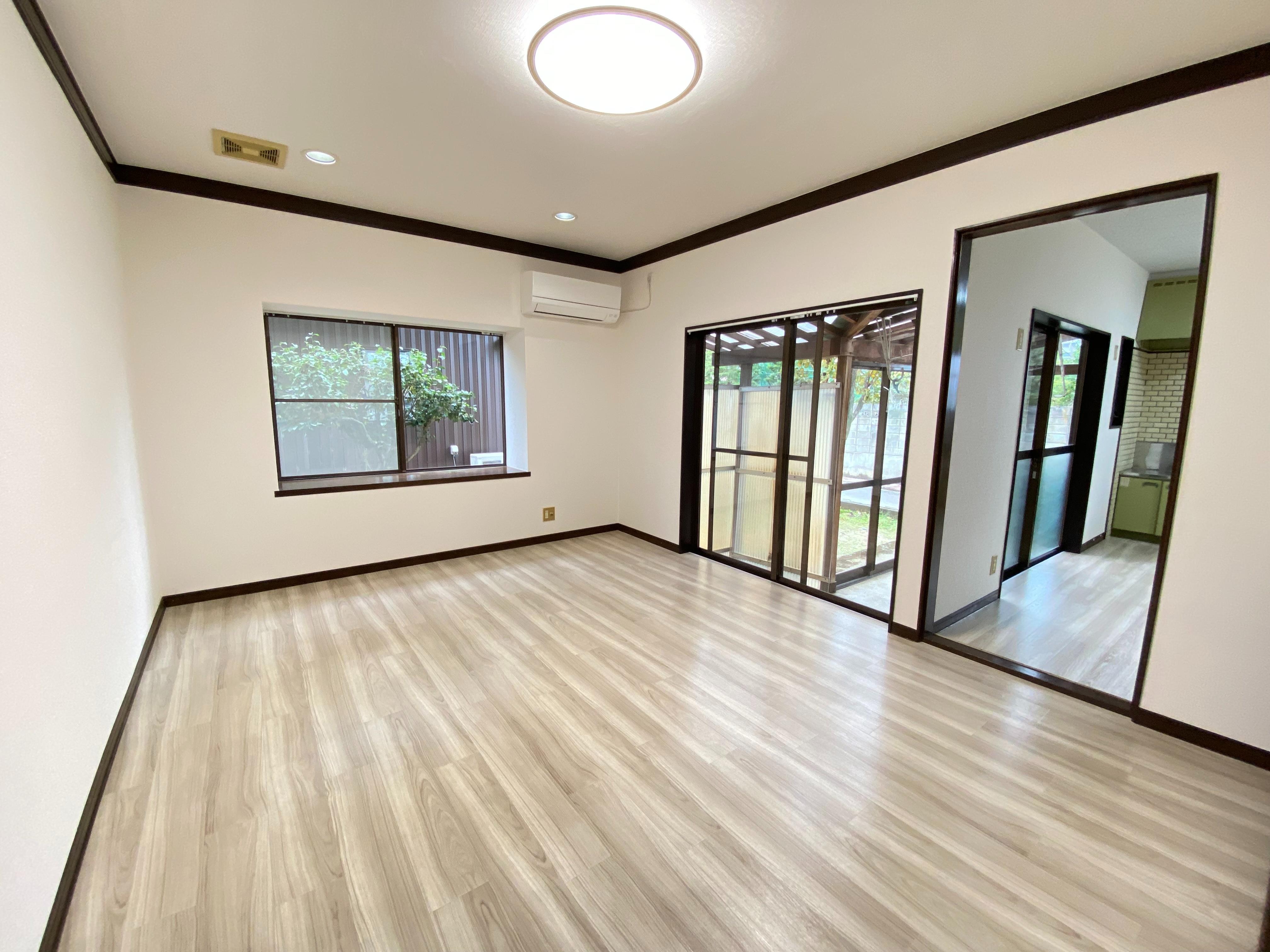 居室・リビング　1F