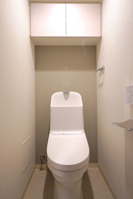 トイレ　※写真は同タイプ住戸です。