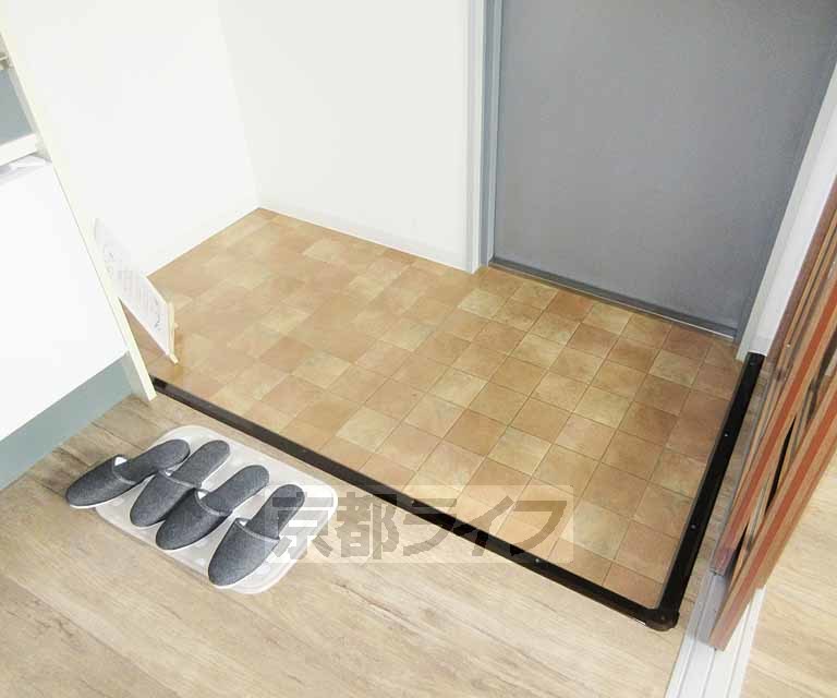 玄関　かなり広いです