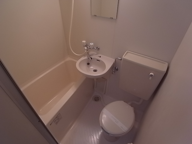 バス・シャワールーム　バスルーム