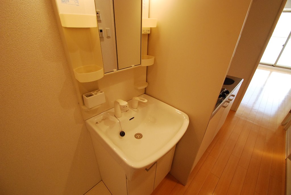 洗面設備　洗髪洗面化粧台