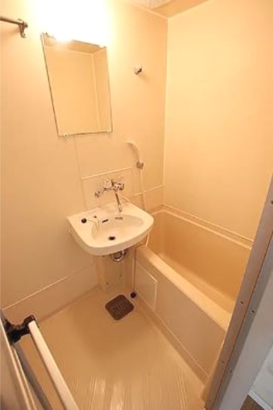 バス・シャワールーム　※別号室の写真となります。