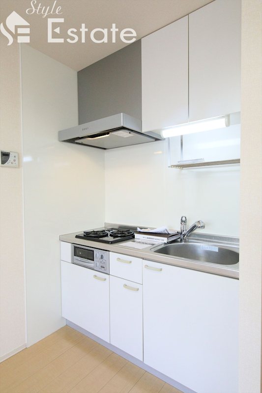 キッチン　別間取画像　キッチン（ガス2口コンロ・グリル付き）