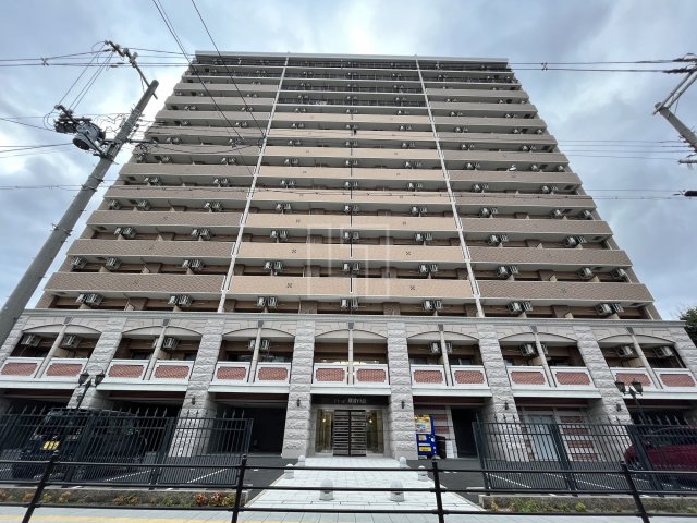 建物外観　Luxe難波西III　外観