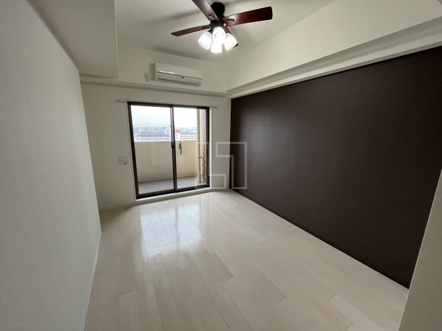 居室・リビング　Luxe難波西III　洋室