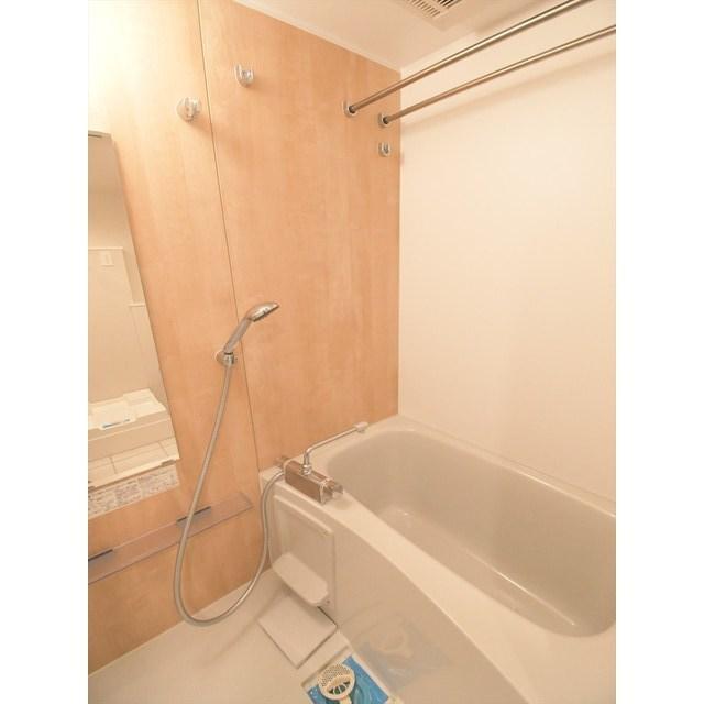 バス・シャワールーム　※別部屋参考写真