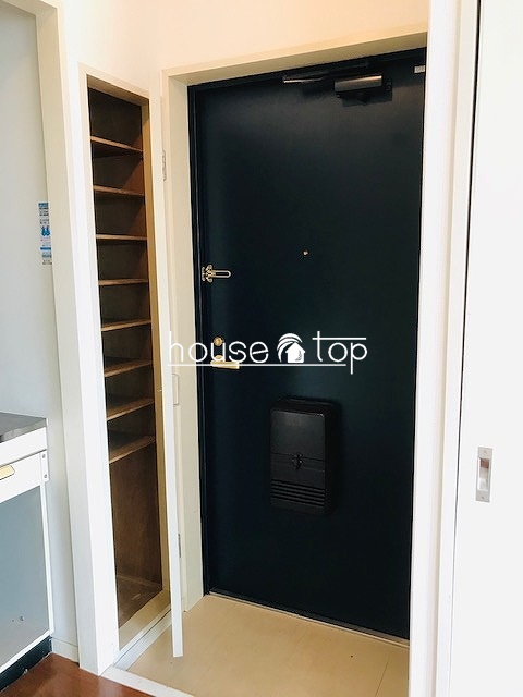 玄関　シューズボックス完備