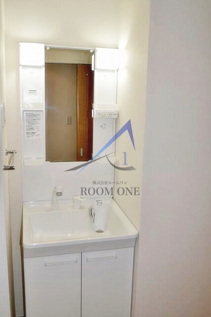 洗面設備　洗面台です。