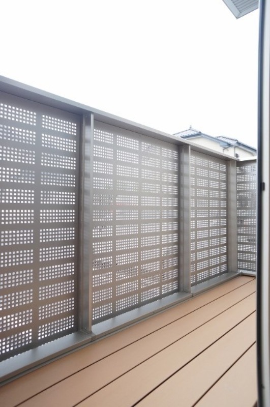 バルコニー　図面と現状に相違がある場合には現状を優先