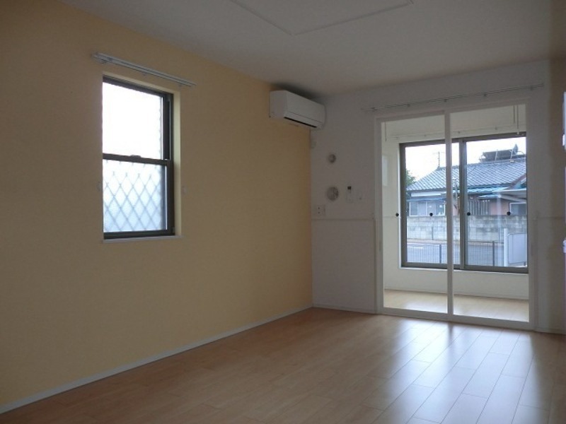 居室・リビング　図面と現状に相違がある場合には現状を優先