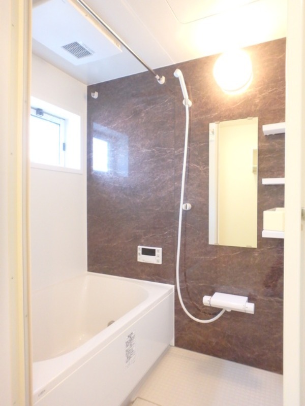 バス・シャワールーム　図面と現状に相違がある場合には現状を優先