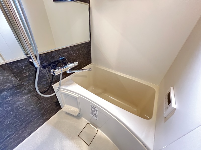 バス・シャワールーム　別号室イメージ