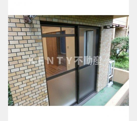 バルコニー　お洗濯にも便利なバルコニー付き