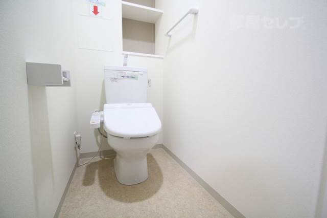 トイレ　清潔感の有るお手洗いです。