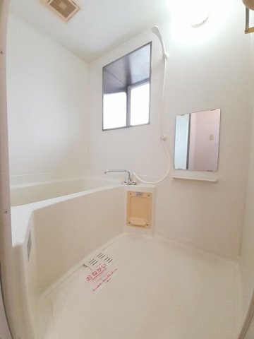 バス・シャワールーム　日々の疲れを癒すお風呂付です