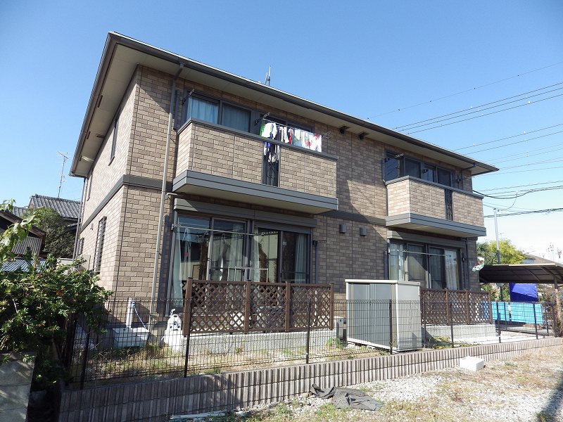 建物外観　大和ハウス施工のお洒落な建物♪