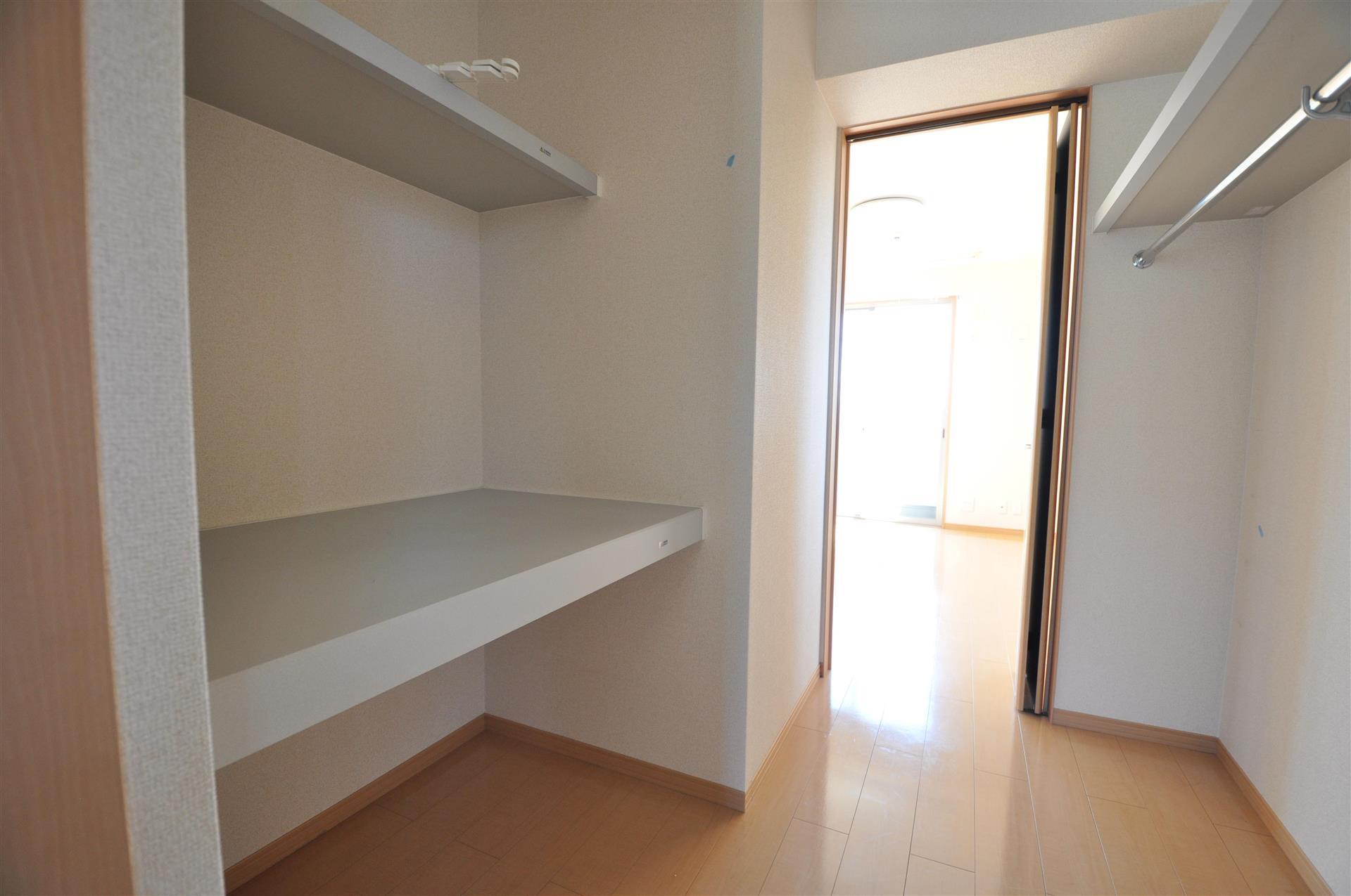 収納　収納力のあるウォークインクローゼット！