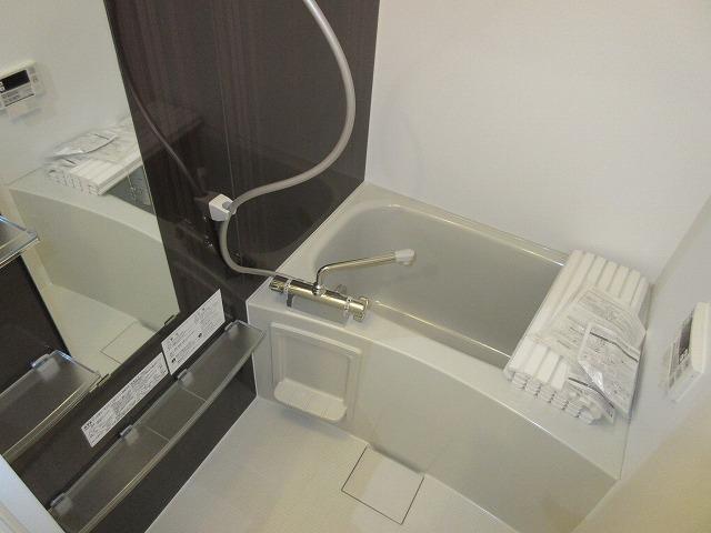 バス・シャワールーム　反転タイプあり