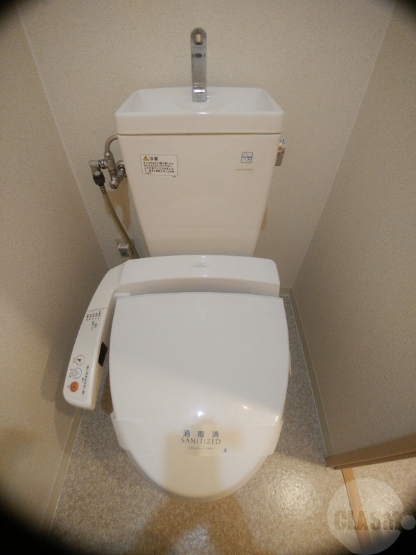トイレ　ウォシュレット付きのトイレ