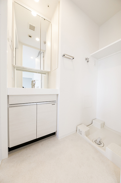 洗面設備　※写真は同タイプ住戸です。