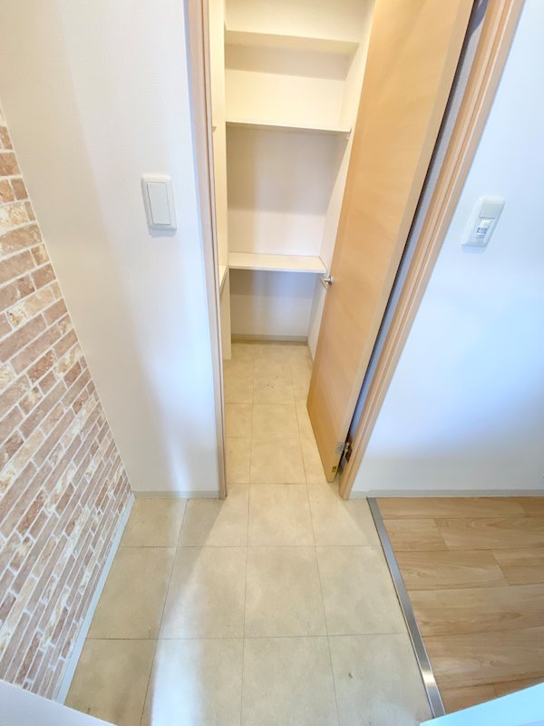 玄関　シューズインクローゼット