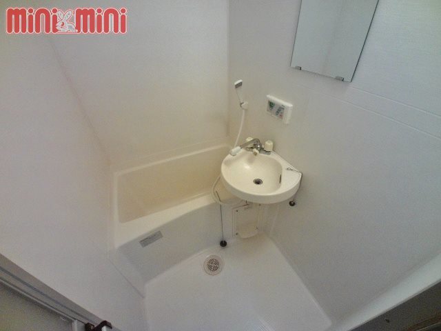 バス・シャワールーム　ゆったりバス。