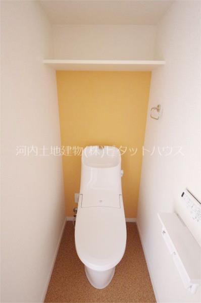 トイレ　※類似室内（内装異なる）