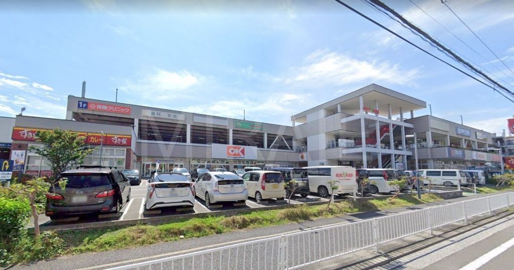 ショッピングセンター　アクロスプラザ東神奈川（ショッピングセンター）まで1390m